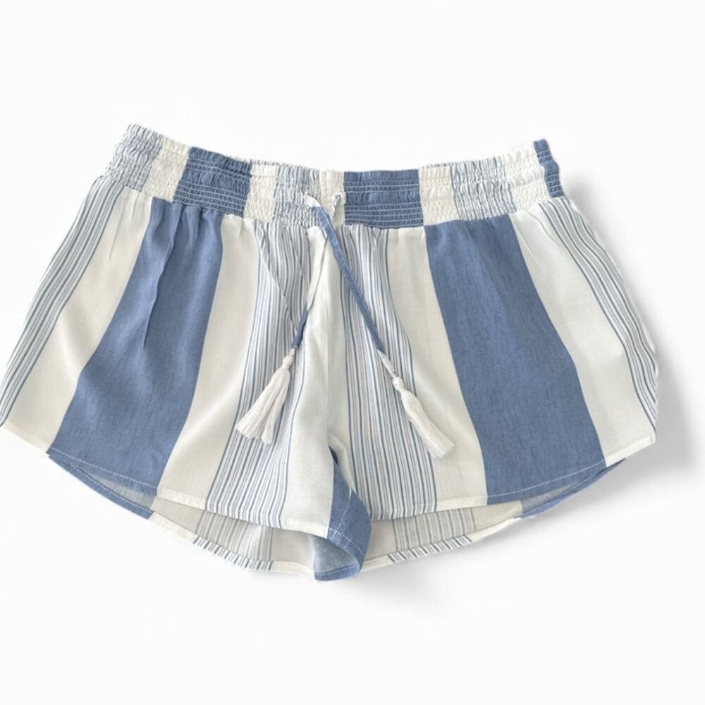 Ocean Drive Girl's Striped Smocked Shorts, size medium